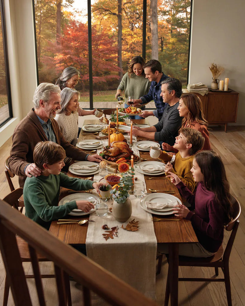 Big family gathering for Thanksgiving dinner